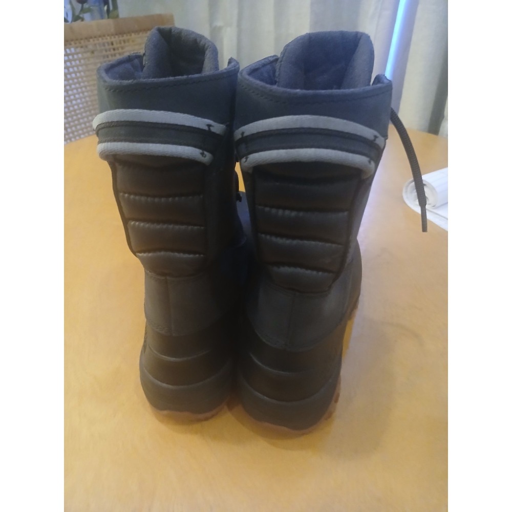 The North Face Yukiona Mid Boots Womens 7 Black Leather Primaloft Waterproof - Picture 2 of 4